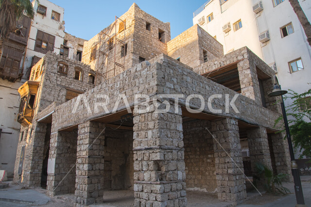 الفن الهندسي المعماري العربي الإسلامي القديم، المباني الحجرية القديمة في المدينة التاريخية في جدة، البيوت الأثرية في البلد التاريخي في جدة، أماكن سياحية تراثية شعبية في المملكة العربية السعودية، المعالم التاريخية في حي البلد