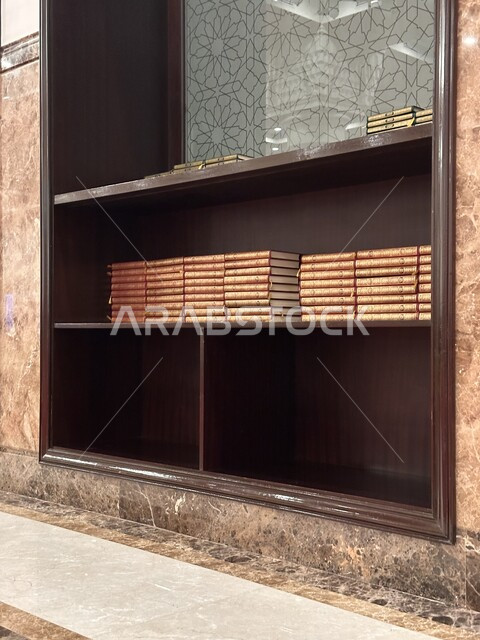 التقرب الى الله بالأعمال الصالحة, مسجد شهداء أحد في المدينة المنورة بالمملكة العربية السعودية، جامع سيد الشهداء ثاني أكبر مسجد في المدينه المنوره, اسلاميات وعبادة التقرب الى الله بالأعمال الصالحة