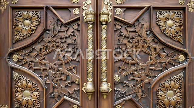 الهندسة الفنية المعمارية للعمارات القديمة, باب خشبي منحوت بالنقوش والزخارف التراثية، المنازل المبنية على الطراز الطيني القديم، قرى وأحياء سكنية شعبية في المملكة العربية السعودية