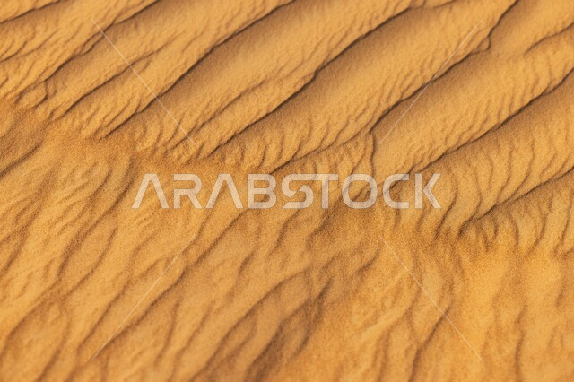 تشكيلات الرمال الذهبية الناعمة في المملكة العربية السعودية, المناظر الطبيعية في البيئة الصحراوية ، التلال و الكثبان الرملية في صحراء الربع الخالي, خلفية الطبيعه الصحراوية