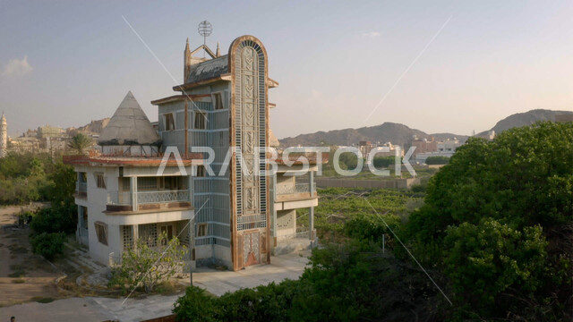 الفن الهندسي المعماري في البناء, لقصر الحديدي في مدينة الطائف, المملكة العربية السعودية، المعالم الأثرية السياحية المشهورة