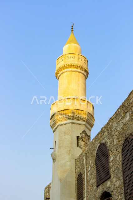 المئذنة (المنارة) مبنى مرتفع طويل ملحق بالمساجد ، العبادة والتقرب إلى الله ، صوت الأذان ، دعوة المسملين للصلاة  ، مسجد المئذنة