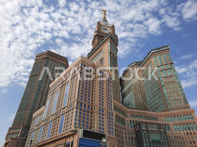 برج الساعة في مكة المكرمة بالمملكة العربية السعودية، الحرم المكي الشريف، بيت الله الحرام، أبراج الحرم المكي، أطول ساعة في العالم