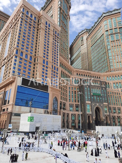 الحرم المكي الشريف، برج الساعة في مكة المكرمة بالمملكة العربية السعودية، بيت الله الحرام، أبراج الحرم المكي، أطول ساعة في العالم