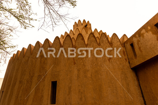 أماكن أثرية في الإمارات العربية المتحدة, مناطق تراثية تاريخية، مباني طينية قديمة من التراث الإماراتي، معالم سياحية تاريخية قديمة، متحف العين في امارة ابو ظبي