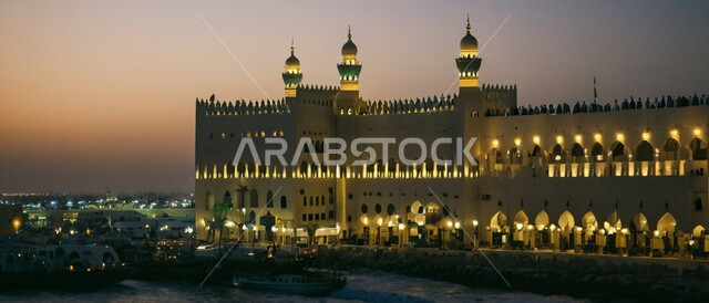 أداء الفرائض والصلوات ،صورة بانورامية لأحد المساجد في المملكة العربية السعودية ،الفن الهندسي المعماري للديكورات والتصاميم الإسلامية ،المآذن على الطراز الإسلامي ،أماكن دينية مقدسة