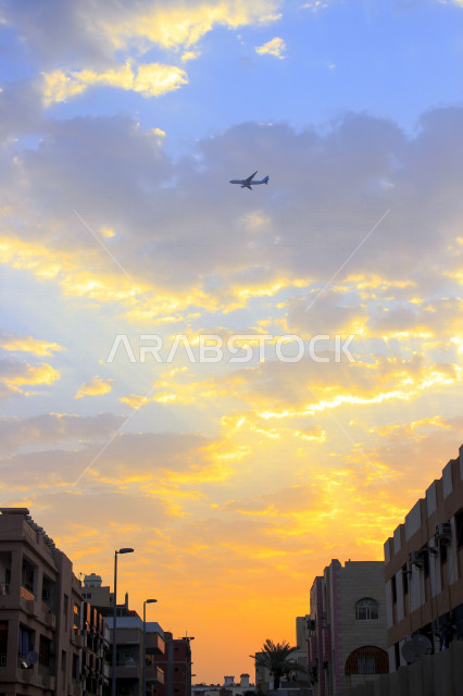 صورة جمالية خلابة لغروب وشروق الشمس , غروب وشروق الشمس الإبداعي , جمال الطبيعة الخلابة في وقت غروب وشروق الشمس ، منظر رائع وخلاب في سماء السعودية