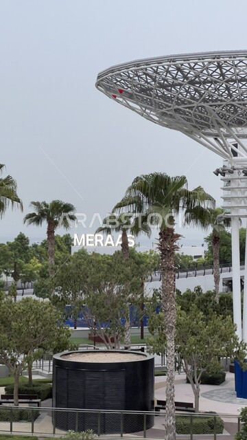 الفنون الهندسية العصرية للحدائق والمنتزهات، صورة مقربة لبناء عين دبي، حدائق ومعالم سياحية طبيعية مشهورة  ،وجهة لاستقطاب السائحين  ، الهندسة الزراعية المتميزة في الإمارات العربية المتحدة .