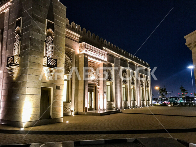 ديكورات القبب والمآذن على الطراز الإسلامي, مقصد المسلمين لأداء الصلوات, العبادة والتقرب الى الله تعالى, الفن الهندسي المعماري لبناء المساجد, مسجد مضاء في وقت الليل