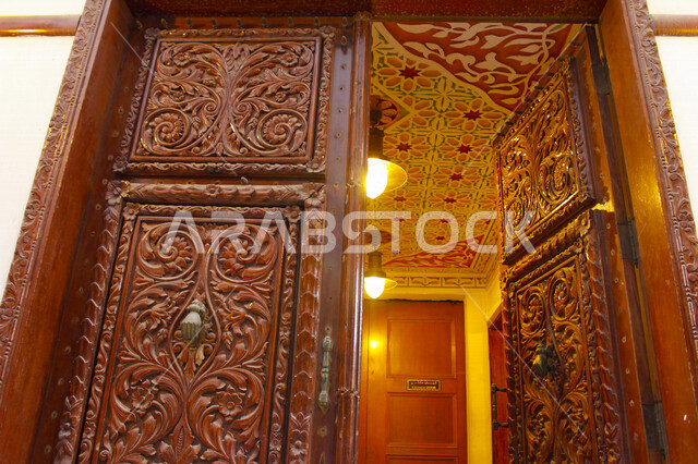 متحف عبد الرؤوف خليل رمز للعمارة التاريخية الواقعة في مدينة جدة بالمملكة العربية السعودية ، عرض المقتنات الأثرية التي لعهد قديم جداً ، اماكن سياحية