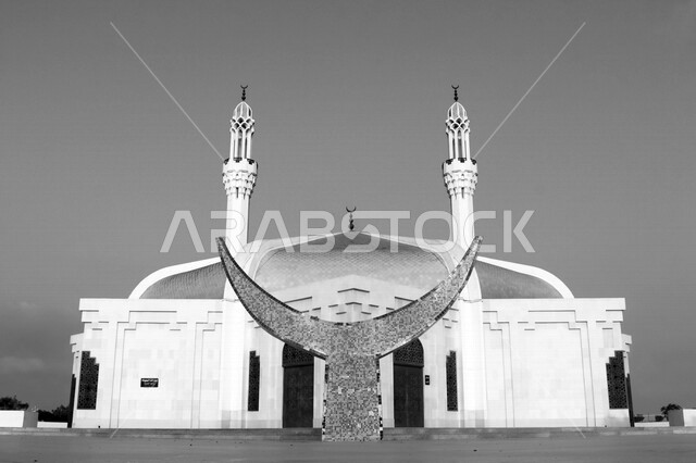Hassan Anani Mosque is one of the great mosques in Jeddah, located on the Jeddah Corniche, tourist attractions, landscapes, beauty of Saudi Arabia