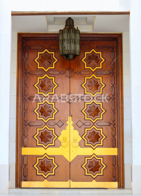 صورة لمدخل جامع حسن عناني هو أحد الجوامع الكبيرة بمدينة جدة ، يقع على كورنيش جدة ، معالم سياحية ، مناظر طبيعية ، جمال السعودية ، صوت الآذان ، دعوة المسلمين للصلاة ، مسجد العناني بجدة