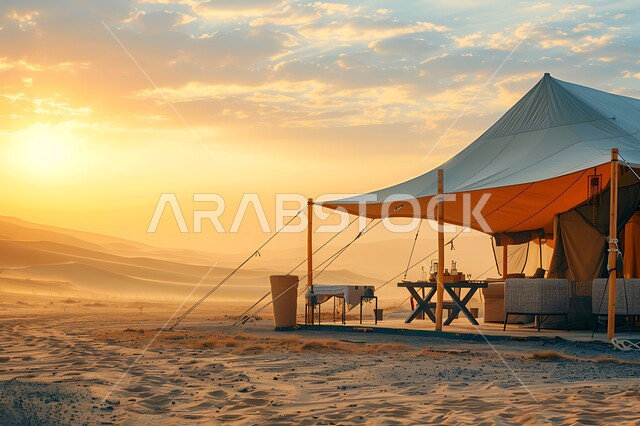 جلسات هادئة في الصحراء, مناطق المغامرات الشيقة والممتعة والكشتات البرية, أماكن الرحلات السياحية الشبابية في الطبيعة الصحراوية, الاستمتاع بالمناظر الطبيعية أثناء الغروب, خيم تقليدية على الرمال الذهبية الناعمة