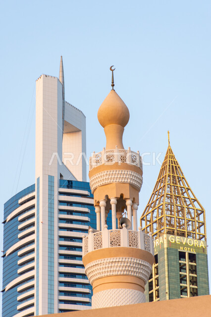 مكان الطمأنينة والراحة والسكينة, مساجد في مدينة دبي، أماكن العبادة والتقرب الى الله تعالى، القبب والمأذن للمساجد، الفن الهندسي المعماري  في الإمارات العربية المتحدة, معالم اسلامية سياحية
