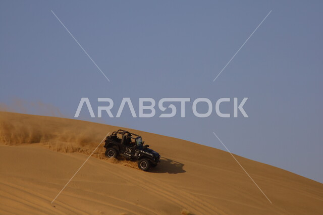 ركوب السيارة على الكثبان والتلال الرملية, القيام بمغامرات بواسطة مركبة الدفع الرباعي في صحاري المملكة, هواية التطعيس بالسيارات, قيادة المركبات في صحراء ناوان بمنطقة الباحة, المشاركة في السباقات السعودية, فعاليات ترفيهية تجذب السياح