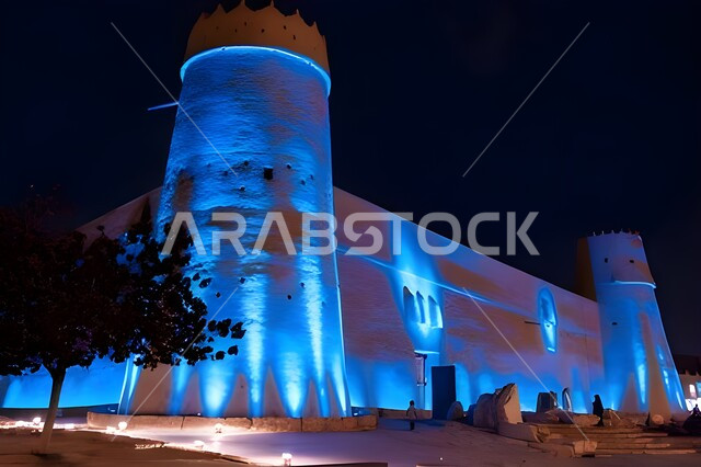 الهندسة المعمارية والمباني الطينية القديمة من التراث السعودي، أماكن ومعالم أثرية سياحية في السعودية، متحف قصر المصمك التاريخي, المملكة العربية السعودية، الحضارة التاريخية في الرياض.