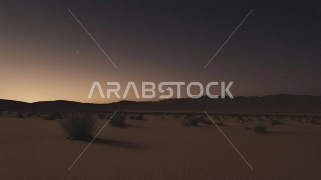 التضاريس و المرتفعات والقمم الجبلية في البراري، التكوينات والتشكلات الرملية في صحراء المملكة العربية السعودية، الهضاب و التلال من الرمال الناعمة الذهبية، مناطق البادية والبيئة الطبيعية الصحراوية في وقت الليل، خلفية الطبيعة