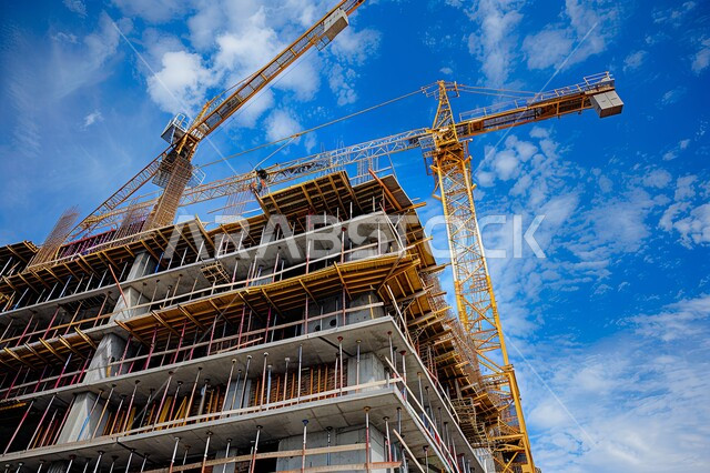 إنشاء الأساسات والهياكل للمشروعات السكنية والمصانع الحديثة، مفهوم تحسين البنية التحتية للبلاد، أعمال البناء والمقاولات والتطوير العقاري، التطور المعماري والحضاري في المملكة العربية السعودية، تشييد المباني والمشاريع الضخمة، إقامة الأبراج وناطحات السحاب المعاصرة