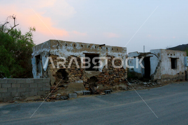 صورة لمبنى اثري عند حدود الحرم المكي ، طريق مكة - جدة القديم ، منطقة صلح الحديبية في المملكة العربية السعودية ، التاريخ الاسلامي القديم