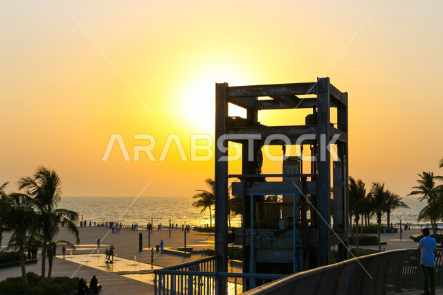 سيتي سكيب الكورنيش القديم لبحر جدة المطل على البحر الأحمر ، جمال الطبيعة الخلابة على ساحل مدينة جدة  ، السياحة في المملكة العربية السعودية