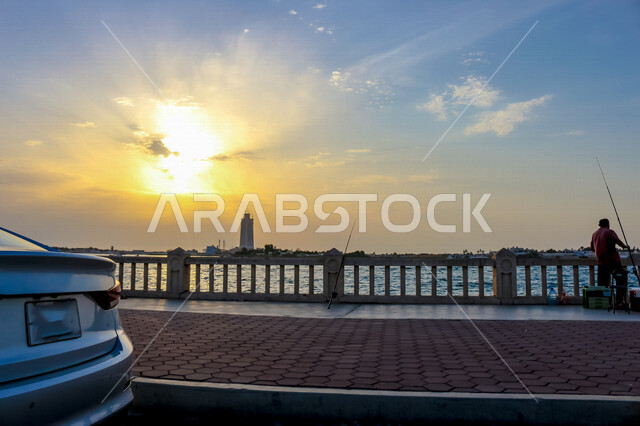 سيتي سكيب الكورنيش القديم لبحر جدة المطل على البحر الأحمر ، جمال الطبيعة الخلابة على ساحل مدينة جدة  ، السياحة في المملكة العربية السعودية