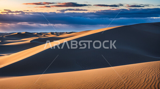 التشكيلات والتلال الرملية في الصحراء, المناظر الطبيعية في المملكة العربية السعودية, الكثبان والرمال الذهبية الناعمة في المناطق الصحراوية, معالم سياحية في وقت الغروب, رحلات السفاري الترفيهية