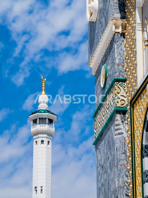 تصور مقرب لمئذنة الحرم المكي في مكة غرب المملكة العربية السعودية 