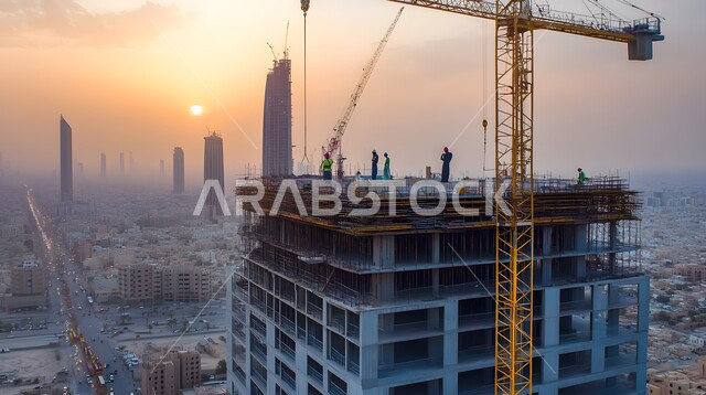 أعمال البناء والمقاولات والتطوير العقاري، تشييد المباني والمشاريع الضخمة، التطور المعماري والحضاري في المملكة العربية السعودية، رافعة لإنشاء الأساسات والهياكل الرئيسية للأبراج, المشروعات السكنية والمصانع والشركات المبنية على الطراز الهندسي الحديث