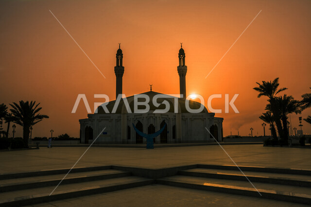 Hassan Anani Mosque is one of the large mosques in Jeddah, located on the Jeddah Corniche, tourist attractions, landscapes and architecture, the beauty of the Kingdom of Saudi Arabia