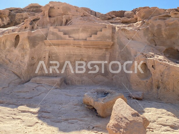 A picture of the charming Al-Disa mountains in the Tabuk region, ancient archaeological rocks, tourist attractions, the splendor and beauty of the scenic nature in Saudi Arabia