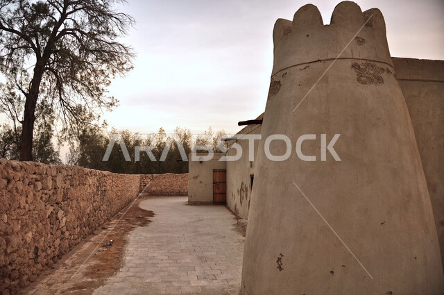 جامع عتيق من الطين و الحجر الابيض, مسجد جواتا في منطقة الأحساء بالمملكة العربية السعودية, فن معماري من الطراز القديم, اسلاميات وعبادة, أماكن اثرية دينية تاريخية
