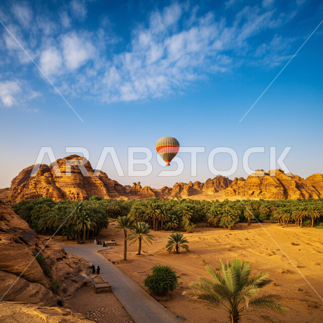 الطيران بمنطاد الهواء الساخن في النهار، القمم والمرتفعات الجبلية في الصحراء، المعالم السياحية المشهورة، تحليق البالونات الطائرة في السماء، الاستمتاع بالمناظر الطبيعية الصحراوية، الاهتمام بالنباتات وزراعة النخيل، الأنشطة الترفيهية في المملكة العربية السعودية