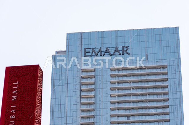 Modern architectural art of malls and skyscrapers, Emaar Properties, tourist destination in the United Arab Emirates, shopping malls and luxury stores, Dubai Marina Mall building in the Emirate of Dubai, places for recreational family activities