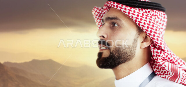 صورة مقربة لرجل عربي خليجي سعودي يتطلع لتحقيق رؤية مستقبلية أفضل ، ايماءات و تعابير وجه تدل على التطلع ، مواكبة التطلعات و مواجهة التحديات ، تحقيق الطموحات ، رؤية 2030