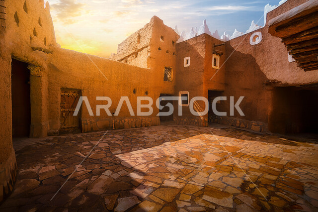 مباني تراثية طينية قديمة في قرية أشيقر التراثية بـ"الشقراء" في الرياض في المملكة العربية السعودية , البيوت التراثية الطينية القديمة , أماكن سياحية تراثية ثقافية تاريخية في السعودية ، السياحة في السعودية