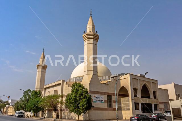 الفن الهندسي الحديث لمسجد الشيخ علي الفهد، المربع في مدينة الرياض، الاهتمام بالمعالم والأماكن الدينية في المملكه العربيه السعوديه، التصاميم والديكورات الهندسية المعمارية للقبب والمآذن في المساجد، خلفية اسلامية