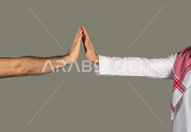 Hand Body Raja Arab Hand portrait of a Saudi Arabian Gulf man wearing traditional dress ...