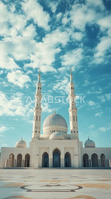 الفن الهندسي المعماري لبناء المساجد على الطراز العربي الاسلامي في المملكه العربيه السعودية, دعوة ونداء المسلمين إلى الصلاه، مفهوم العبادة والتقرب إلى الله تعالى، مسجد باللون الأبيض في النهار