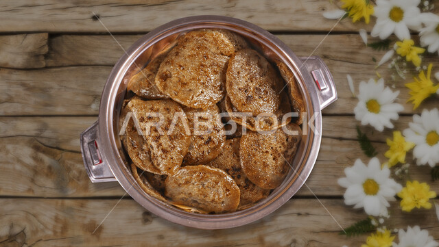 طبق من أكلة المراصيع الخليجية، وجبة ذات قيمة غذائية عالية، فنون التقديم في مطاعم ومطابخ المملكة العربية السعودية، أطباق من المأكولات العربية التقليدية الشعبية، وصفات طعام شهية صحية ولذيذة