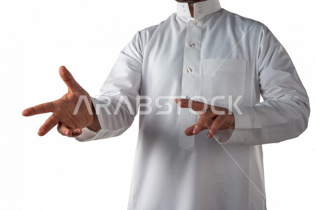 بورتريه ليد رجل خليجي سعودي يقوم بايماءات يد مختلفة ، ايماءة اليدين تدل على شيء مثير ، السؤال والاستفسار ،  خلفية بيضاء