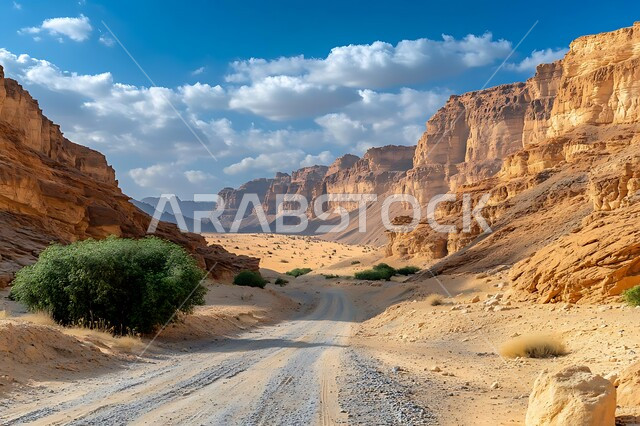 التكوينات والتشكيلات الصخرية في المناطق الصحراوية, التضاريس في القمم والمرتفعات الجبلية, منظر السماء المليئة بالغيوم والسحب البيضاء, مناطق السياحة وقضاء الوقت الممتع, أماكن الرحلات والمغامرات السياحية في الصحاري السعودية