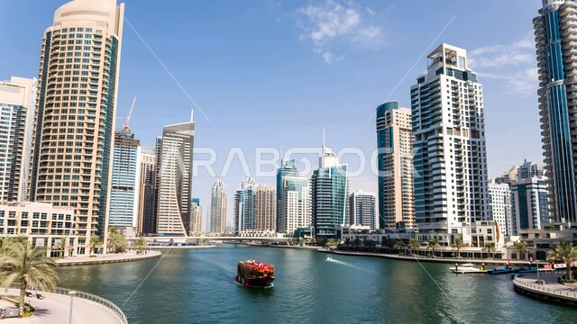 الفن الهندسي المعماري على الطراز الحديث والمتطور للمنشآت والمباني السكنية، المعالم السياحية المشهورة في  الامارات العربية المتحدة، النهضة الاقتصادية والتطور العمراني للأبراج وناطحات السحاب في دبي، جذب واستقطاب السياح من شتى أنحاء العالم