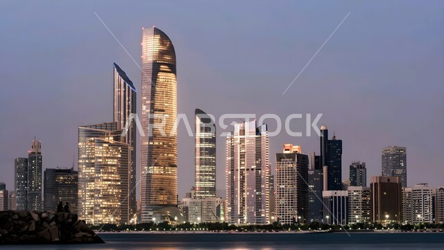 Modern and sophisticated architectural engineering art of residential buildings and facilities, famous tourist attractions in the United Arab Emirates, urban development of towers and skyscrapers in Dubai, attracting and attracting tourists from all over the world