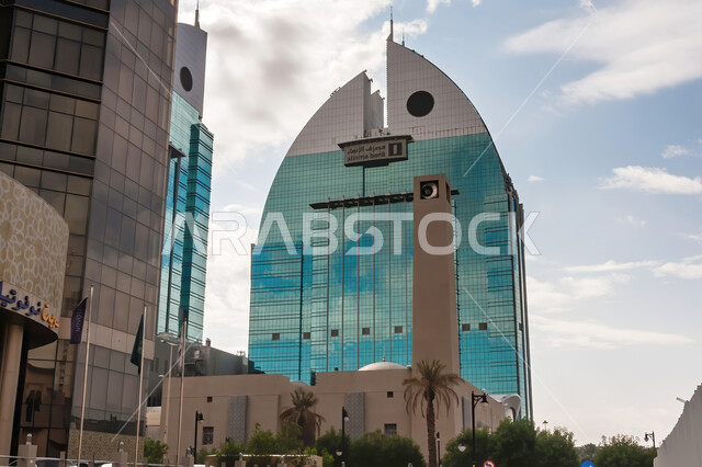 المعالم الاقتصادية المشهورة، البنوك والمصارف والمراكز المالية، الفن الهندسي المعماري في تصميم مصرف الانماء بمدينة الرياض، مفهوم الاستثمارات والتمويل في المملكة العربية السعودية، النهضة بالاقتصاد السعودي