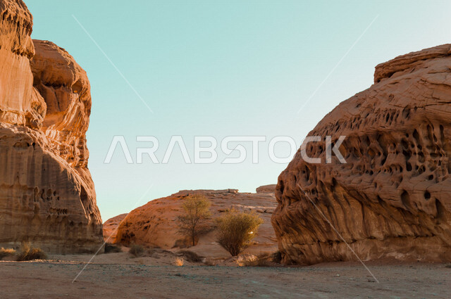 The historical beauty of Madain Saleh in Al-Ula, Saudi Arabia, the ancient Arab civilization, the beauty of the rock formations, historical and tourist attractions in Saudi Arabia, tourism in Saudi Arabia
