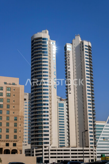 أبراج أحلام الأوركيد والمجمع السكني والمكاتب في البحرين الفن الهندسي المعماري على الطراز الحديث للفنادق والمنتجعات الفاخرة, مناطق جذب سياحي مشهورة, منظر السماء الزرقاء الصافية
