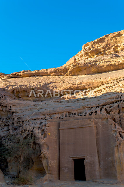 الجمال التاريخي لمدائن صالح في العلا بالمملكة العربية السعودية، الحضارة العربية القديمة، جمال التشكيلات الصخرية ، معالم اثرية تاريخية سياحية في السعودية ، السياحة في السعودية