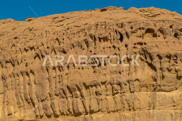 الجمال التاريخي لمدائن صالح في العلا بالمملكة العربية السعودية، الحضارة العربية القديمة، جمال التشكيلات الصخرية ، معالم اثرية تاريخية سياحية في السعودية ، السياحة في السعودية