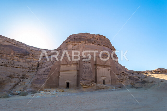 الجمال التاريخي لمدائن صالح في العلا بالمملكة العربية السعودية، الحضارة العربية القديمة، جمال التشكيلات الصخرية ، معالم اثرية تاريخية سياحية في السعودية ، السياحة في السعودية