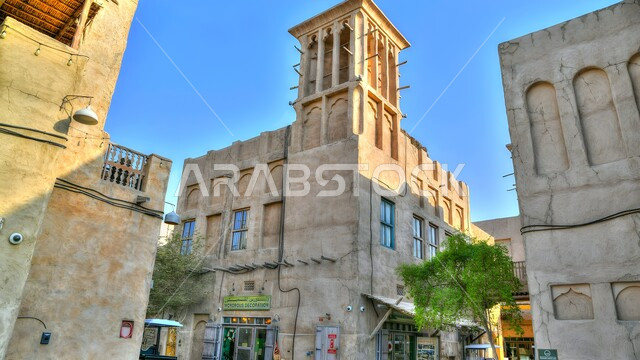الديكورات والتصاميم على الطراز القديم، الرحلات السياحية في دولة الامارات العربية المتحدة, أماكن جذب واستقطاب السائحين من شتى أنحاء العالم, منطقة السيف التراثية في مدينة دبي
